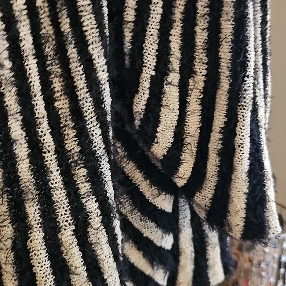 Chico's Sweater Shrug Cardigan Tan And Black - Picture 7 of 7